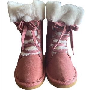 Old Navy Toddler fur Boots size 8 NWT